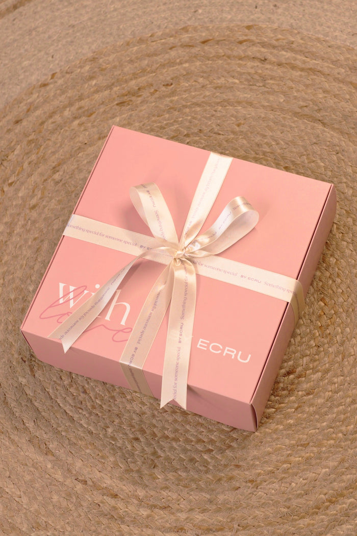 GIFT BOX ECRU